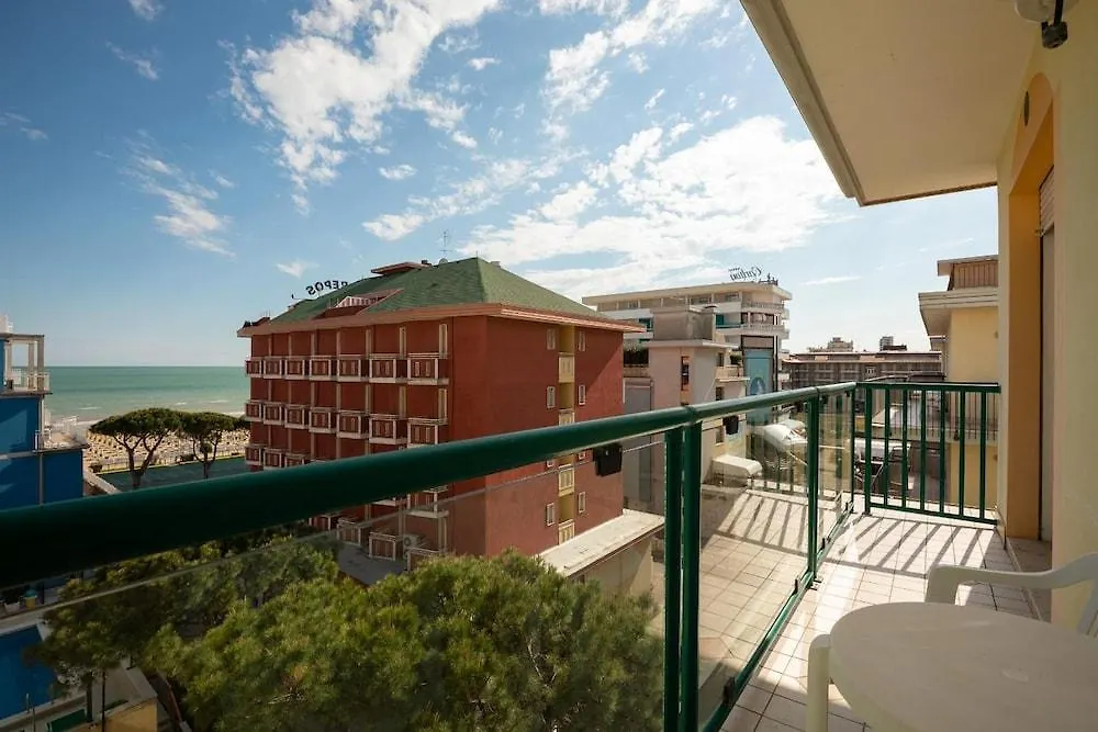 Hotel Kennedy Lido di Jesolo 3*,  Italy