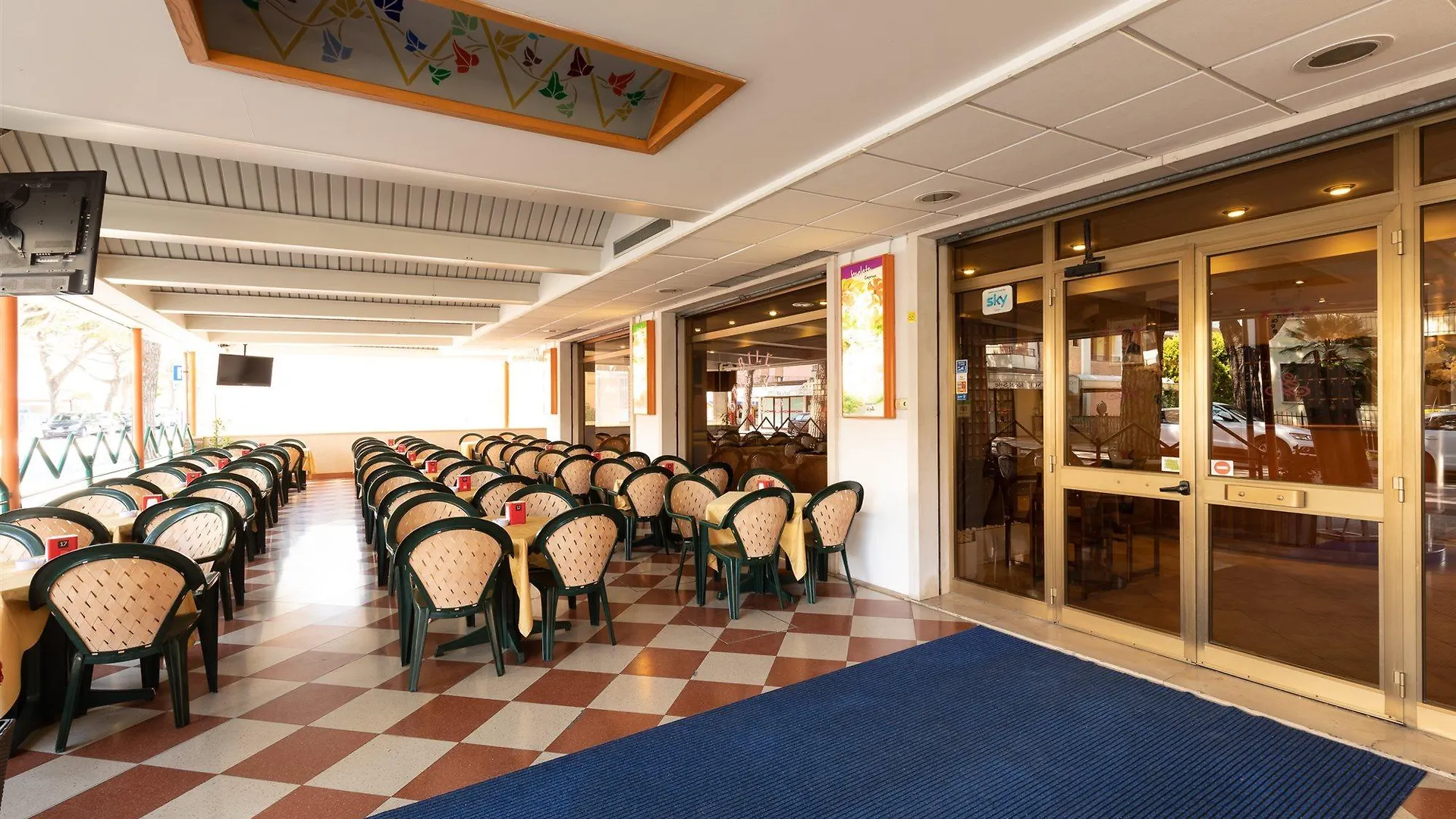 Hotel Kennedy ليدو دي يسولو
