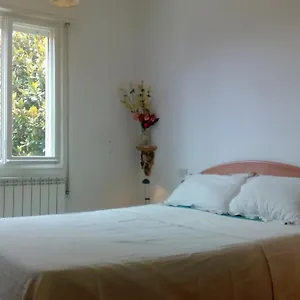 https://ca-adriana.hotelinveneto.com