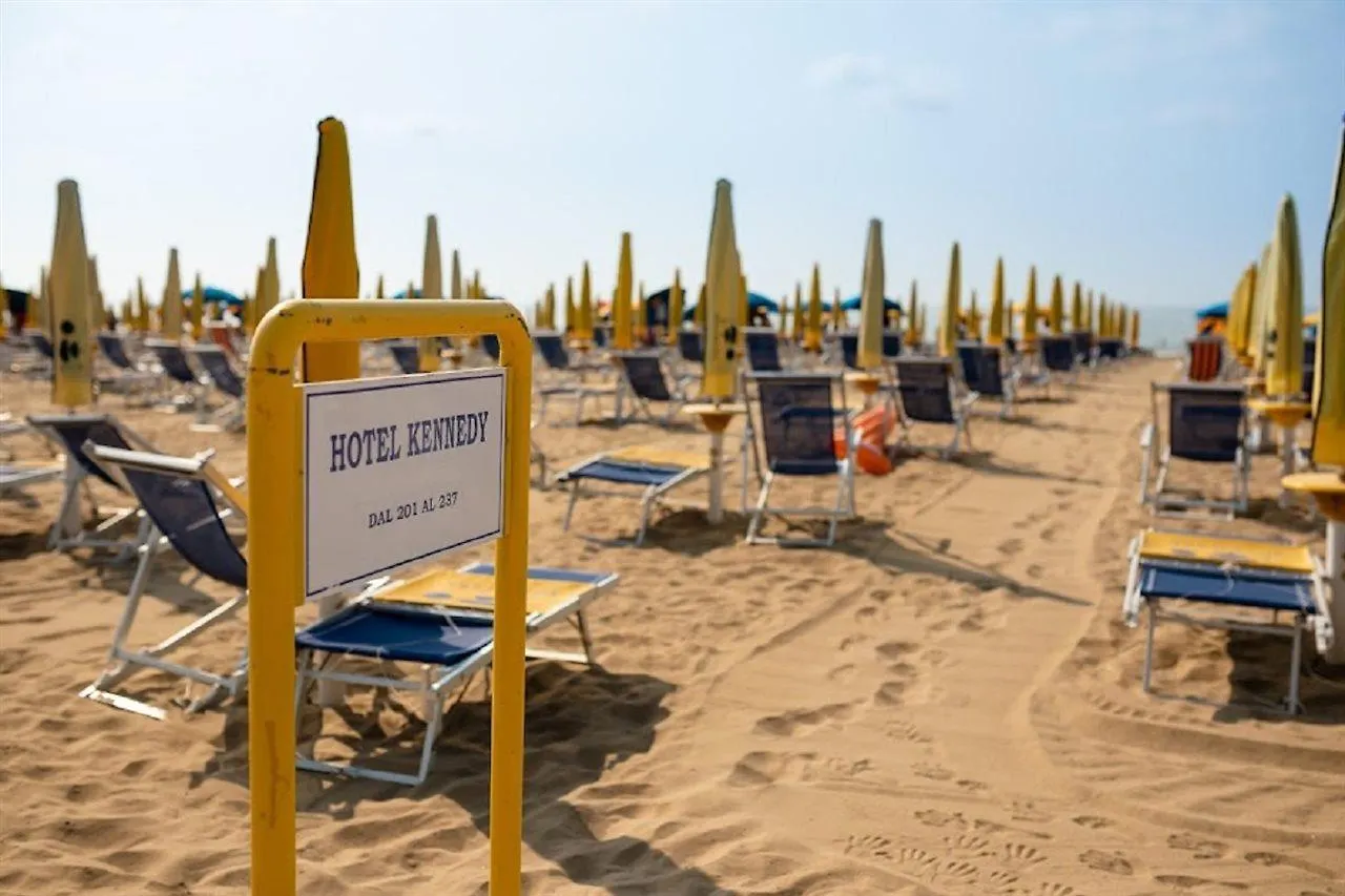 Hotel Kennedy Lido di Jesolo 3*,